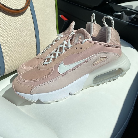 Nike Womens Air Max 2090 Pink Oxford Summit White - Picture 16 of 16